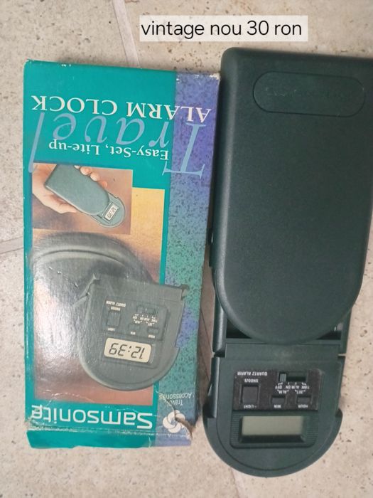 Radio  Aparat foto telefon vintage ceas