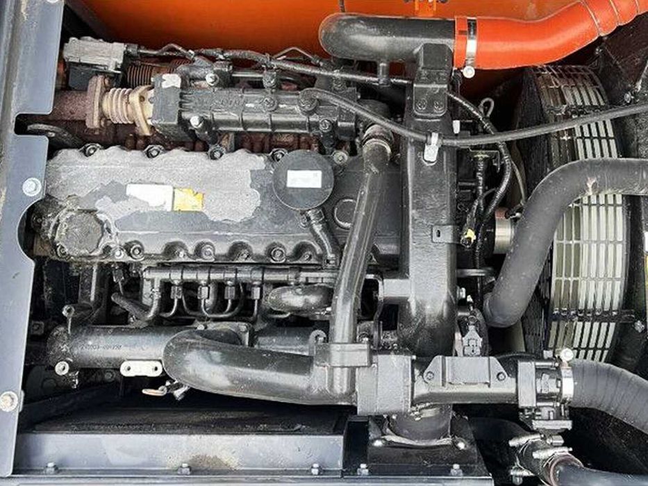 Колёсный экскаватор Doosan DX 210 W-5