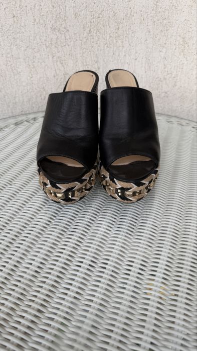 SABOTI,piele naturala! Marimea 40!