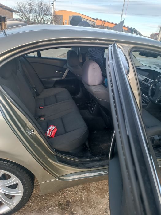 Продавам БМВ 520д