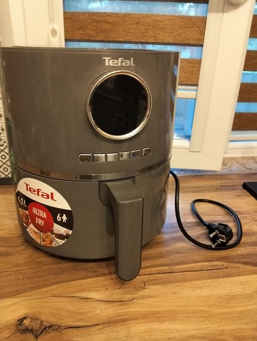Airfryer.    tefal