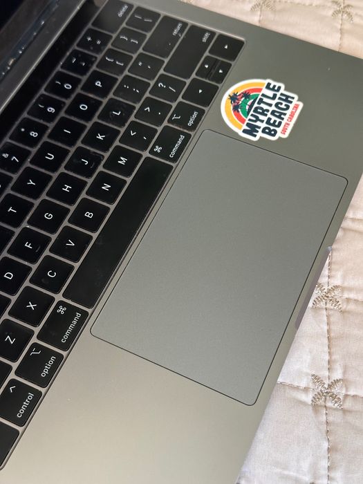 MacBook Pro 13-inch i7 512GB