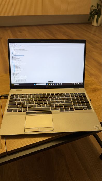 Vand laptop Dell Latitude 5510