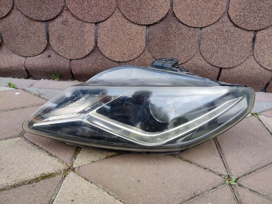 Far stanga dreapta Bixenon si LED Seat Exeo 3R1941007F / 3R1941008F