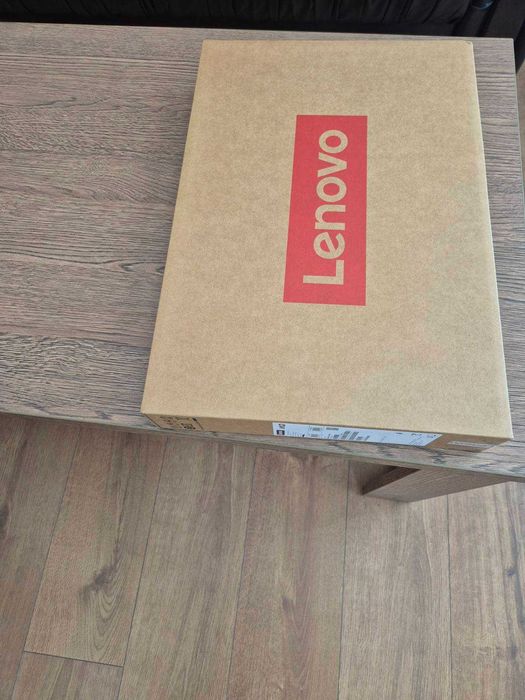 LENOVO IdeaPad Slim 3 15AMN8 RYZEN 5 7520U 16GB RAM