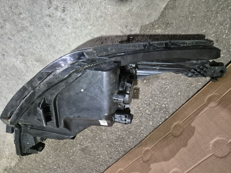 Ляв фар Hyundai I20 Хюндай И20 фарове