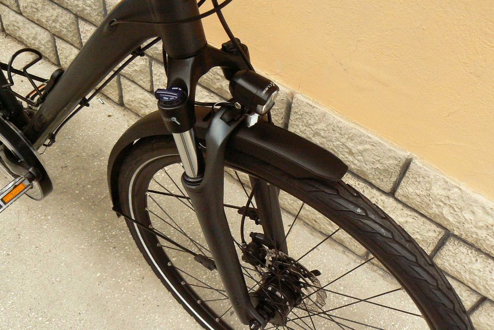 Bicicleta trekking Cube 28