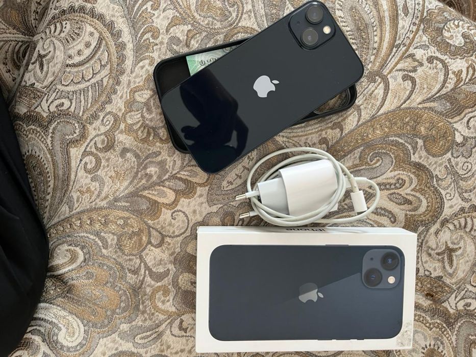 Телефон айфон 13