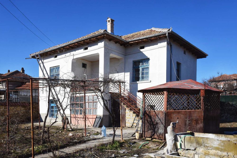 Продавам къща в Долна Липница