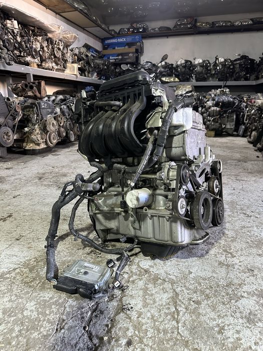 Двигатель Nissan CR12DE cr12 1.2l