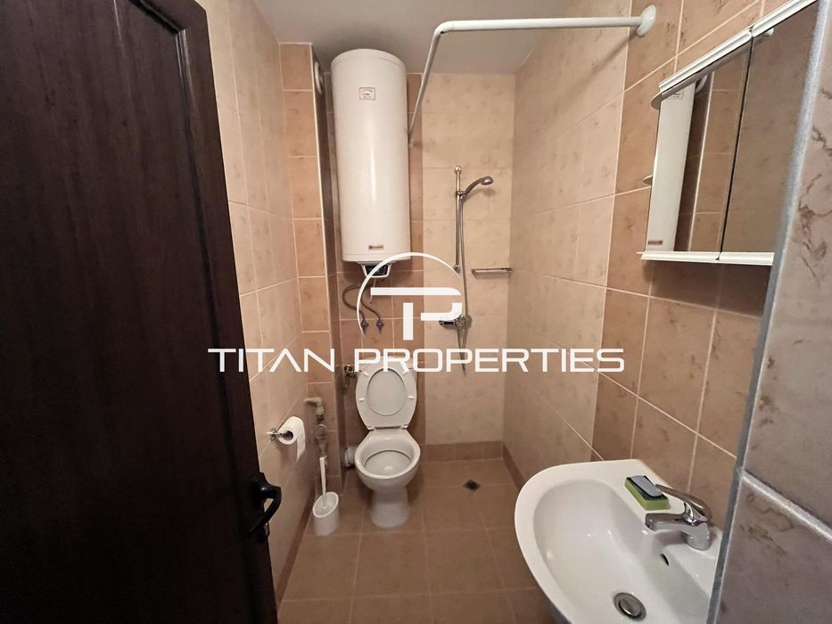 Дава се под наем Двустаен апартамент в Варна, Център - 55 кв.м за 409 € - Снимка #5