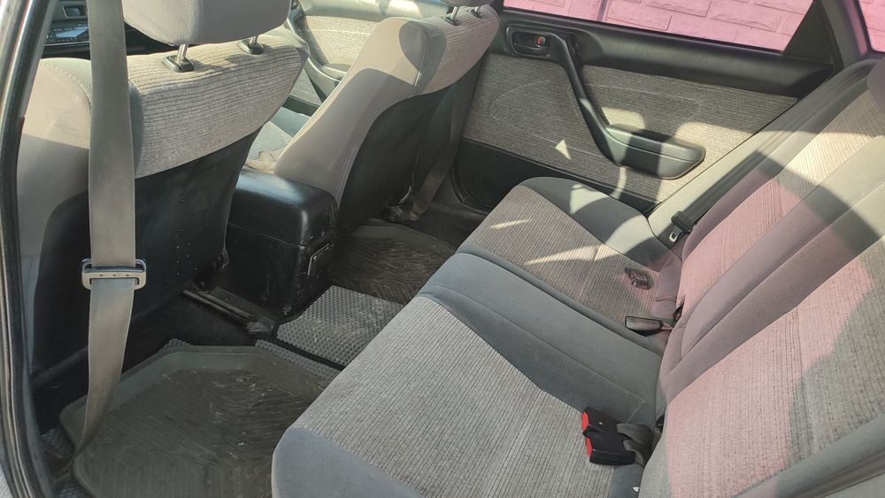 Продам автомобиль Toyota Carina E