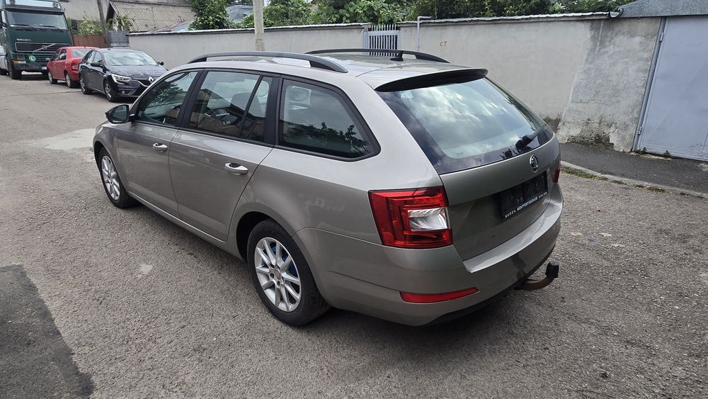 SKODA Octavia 2016 — imagine 5