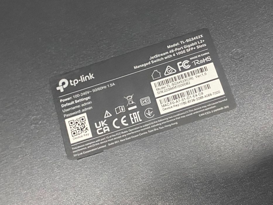 Продам коммутатор 48 портовый TP-Link