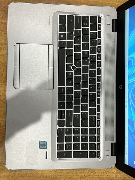 Лаптоп HP 850 G3 i5/8GB RAM/256GB с 3 месеца гаранция!