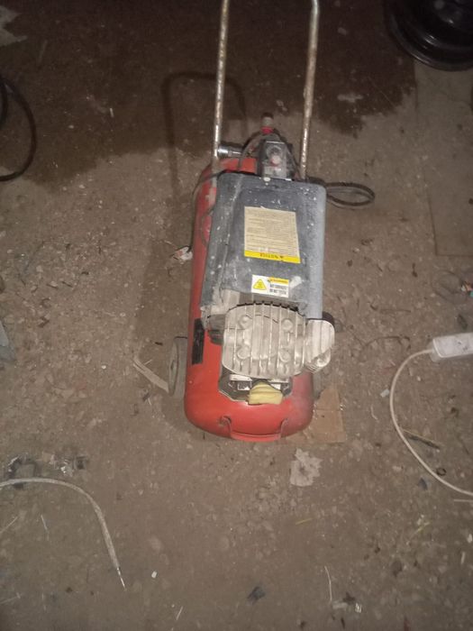 Компрессор 40 лит