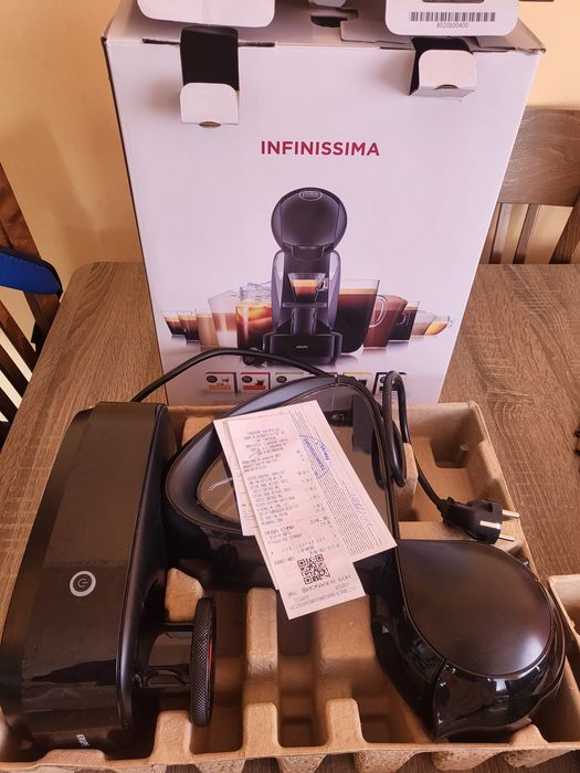 Машина за кафе Dolche Gusto infinissima