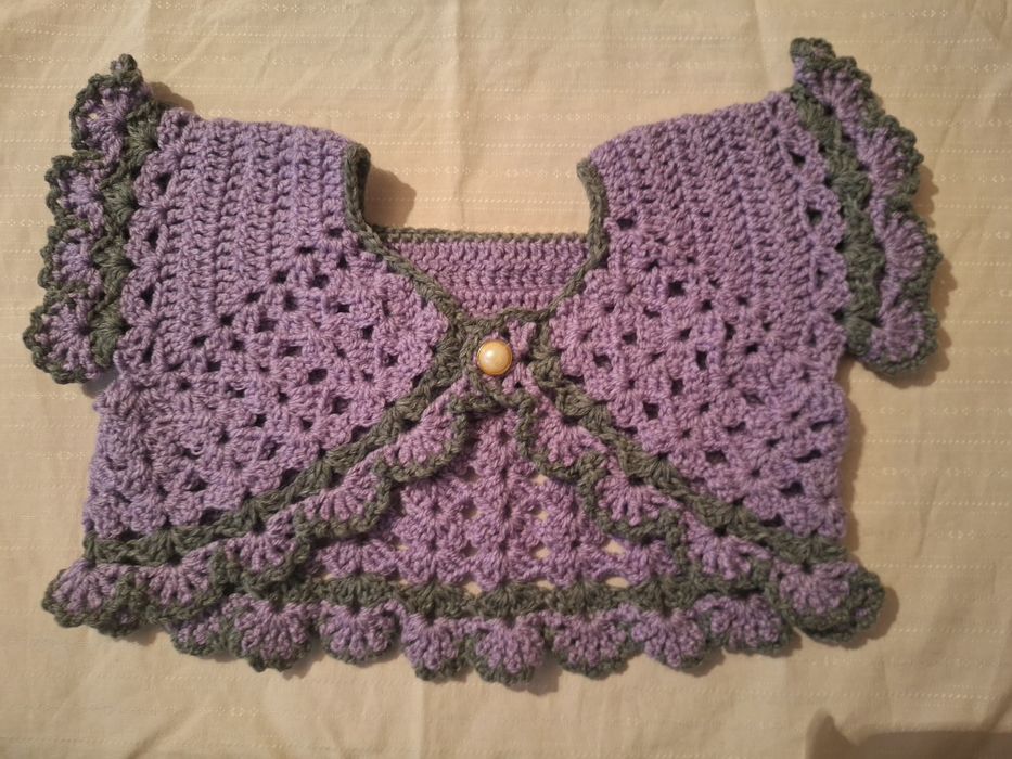 Болеро за момиченце на 2-3 годинки