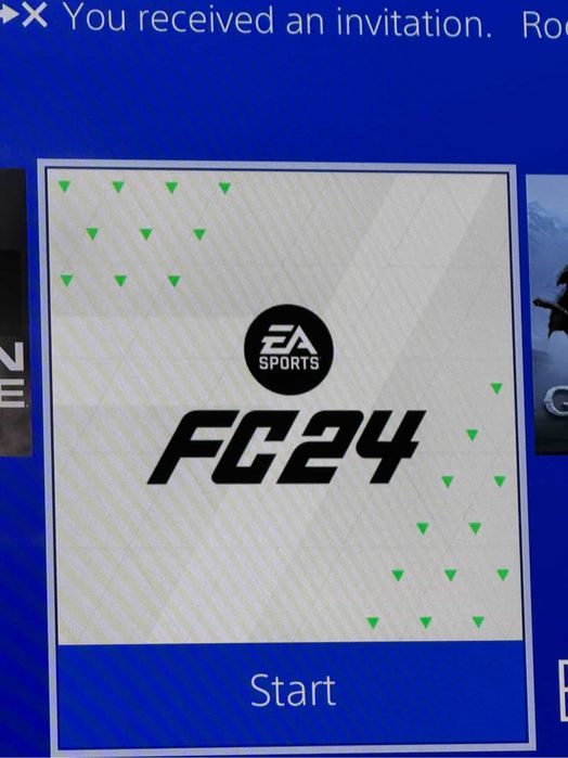PS4 PRO в много добро състояние
