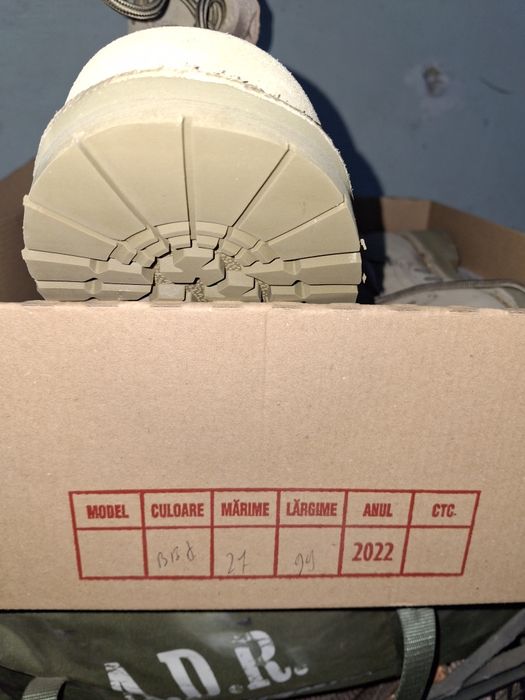 Bocanci de vară mărime 41