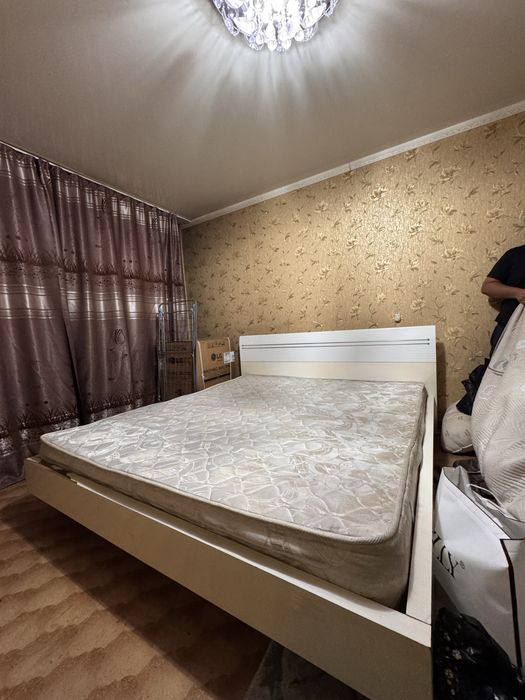 Продам двухспальную кровтаь ЕВРО