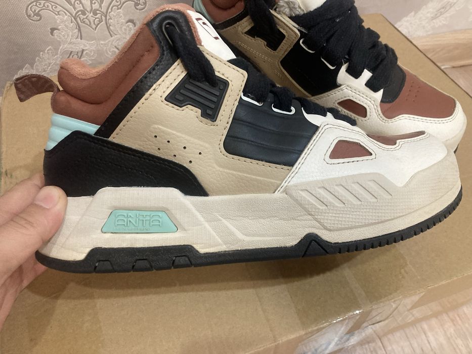 Зимние кроссовки ANTA