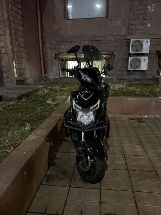 Скутер Lifan (LF) 50 / городской скутер