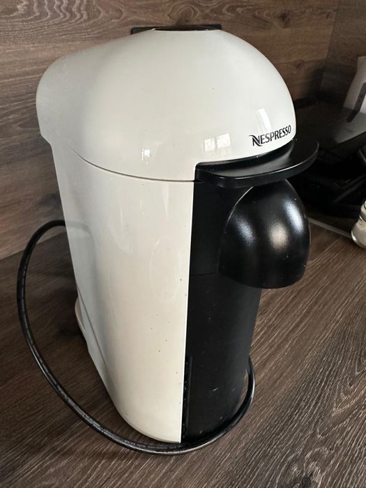 Vand expresor Nespresso - Vertuo