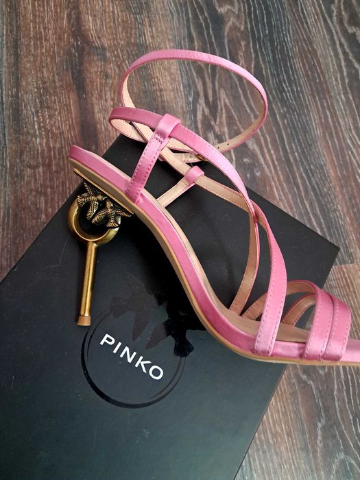 Sandale Pinko nou in cutie nr.39