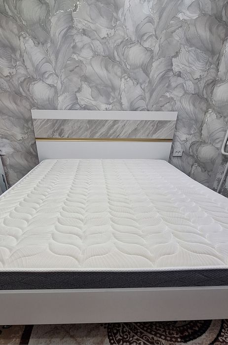 Продам кровать фабрики Любимый дом