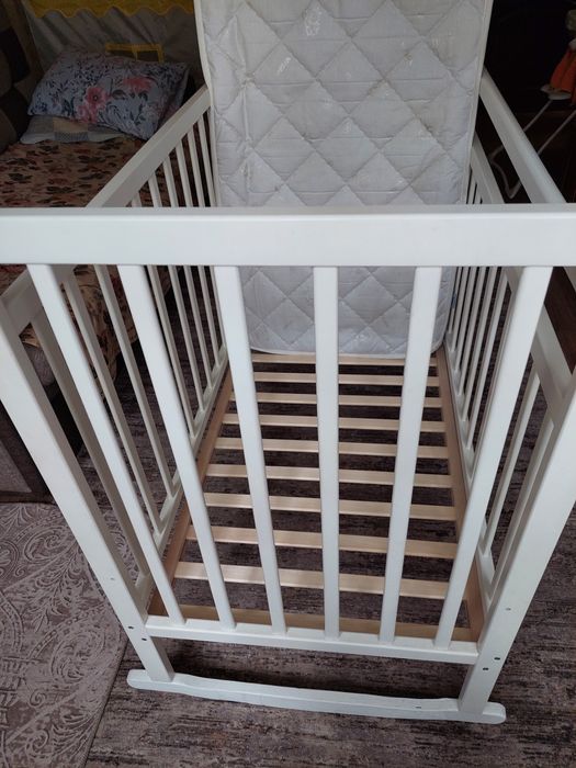 Продам детский манеж.