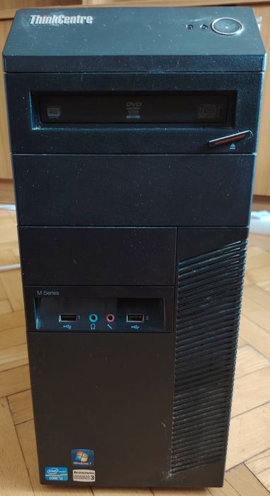 Много бърз компютър ThinkCentre