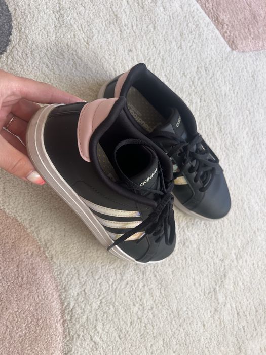 Дамски маратонки Adidas