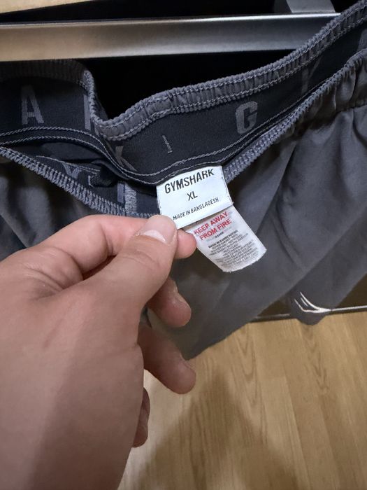 Pantaloni scurti 2 in 1 gymshark