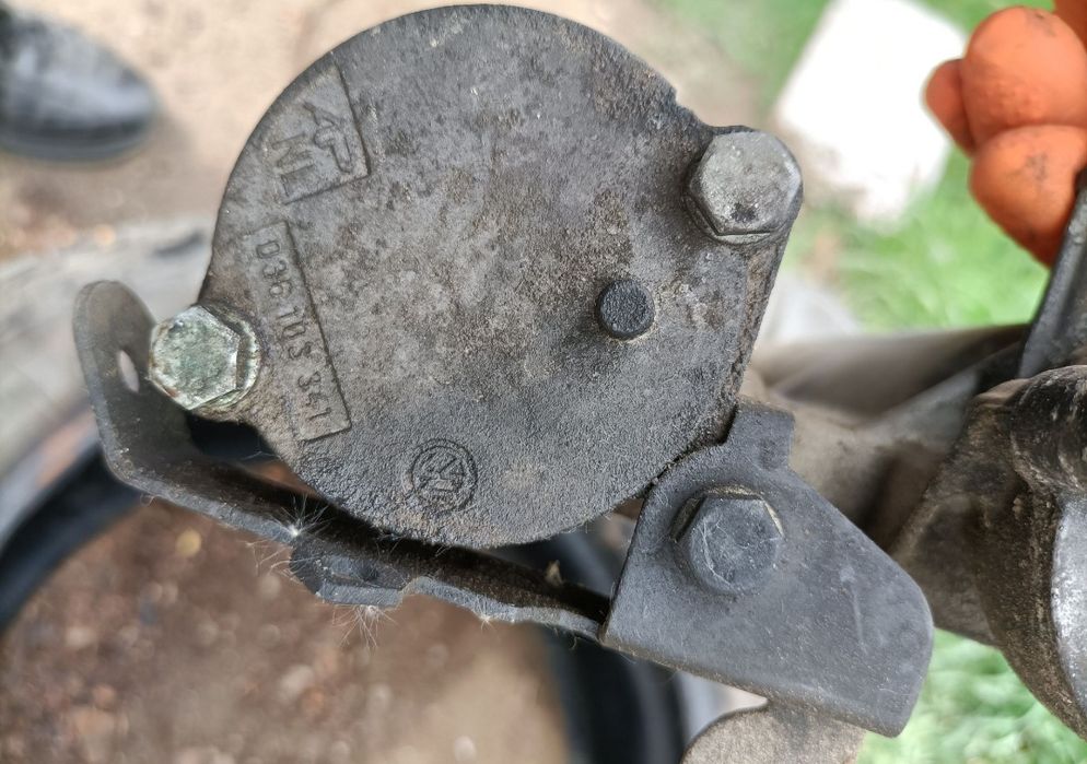 Semichiuloasă:A4 Ibiza golf 4 Fabia livrez colet avantajos oriunde în