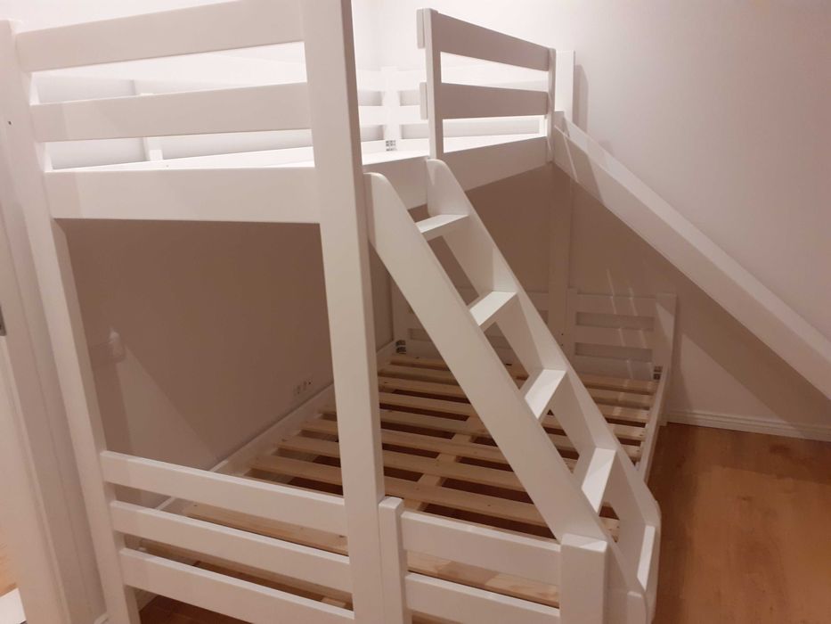 TRANSPORT GRATUIT.Pat etajat cu tobogan cod 3008