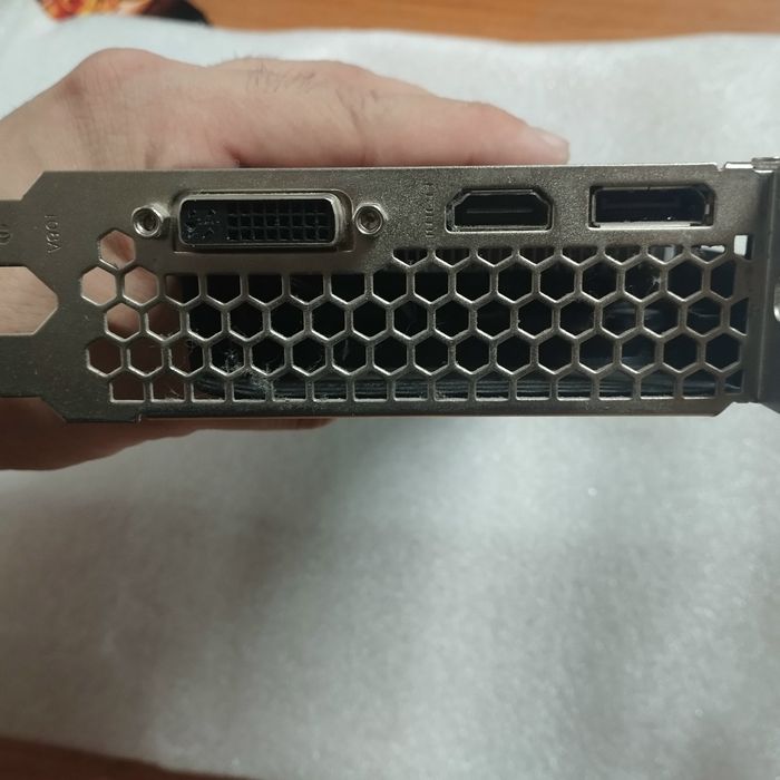 Продам видеокарту GTX1050ti