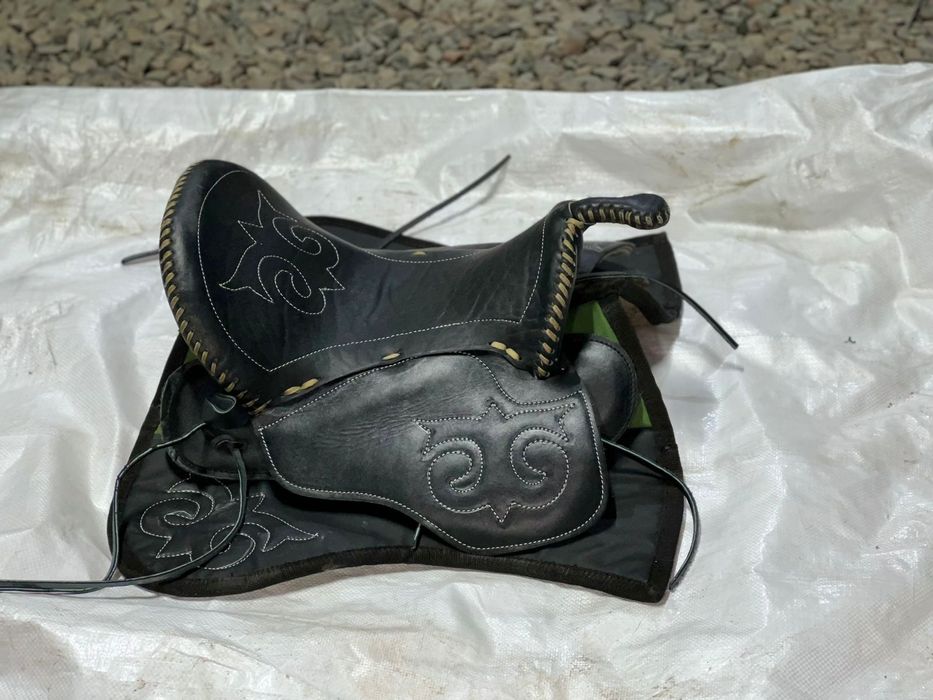 Продам новое седло кавалерия