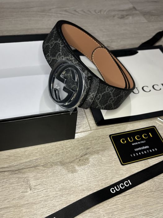 Curea Gucci 110 cm cu accesorii