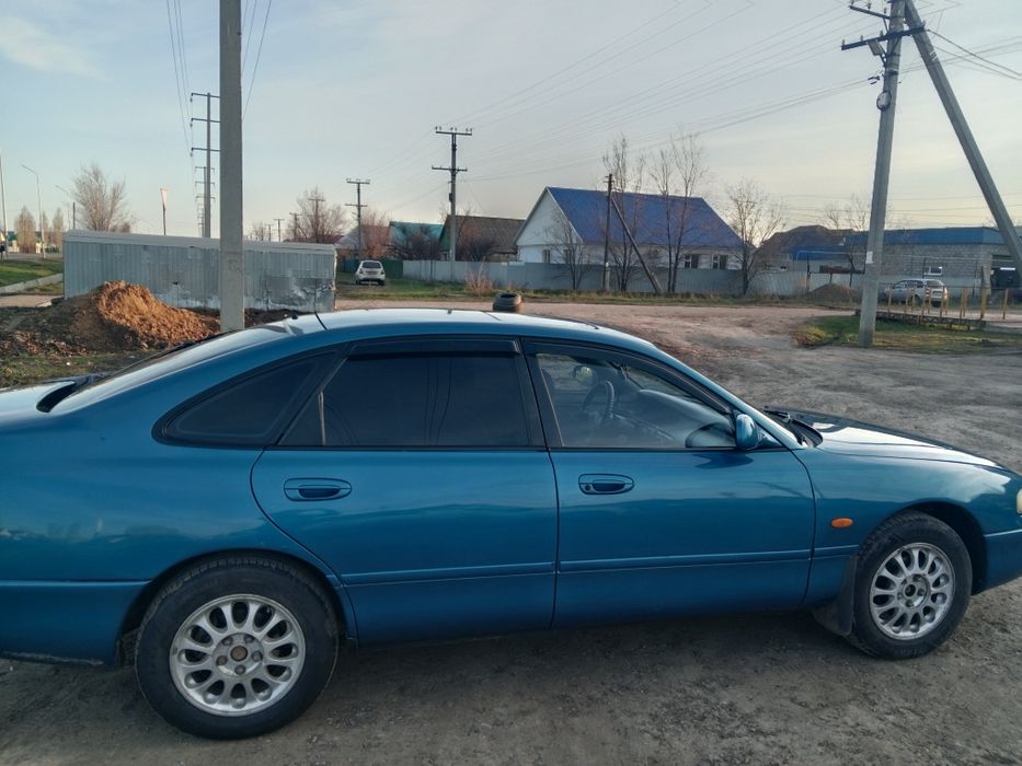 Автомобиль Мазда