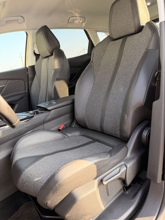 Peugeot 3008 Echipare Allure 2017 1.6HDI 120CP