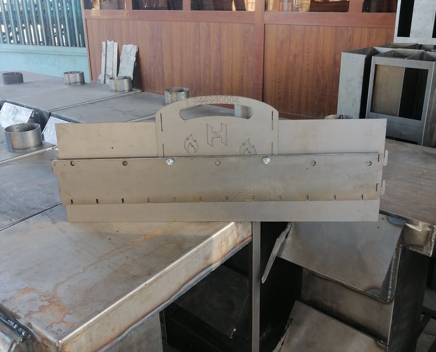 Shashlik uchun ko'ra . Mangal.