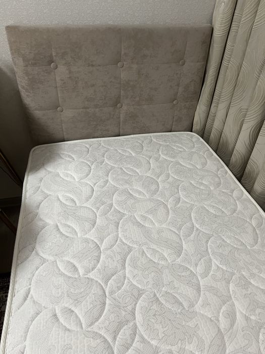 Кровать односпальную продам