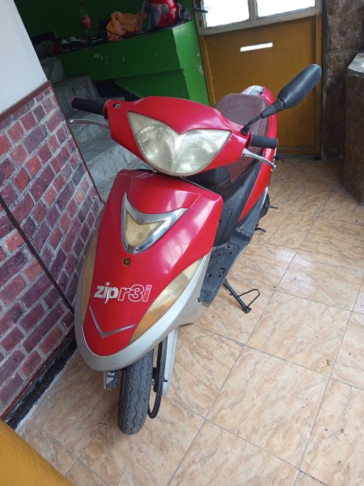 50 cc пали и върви с документи