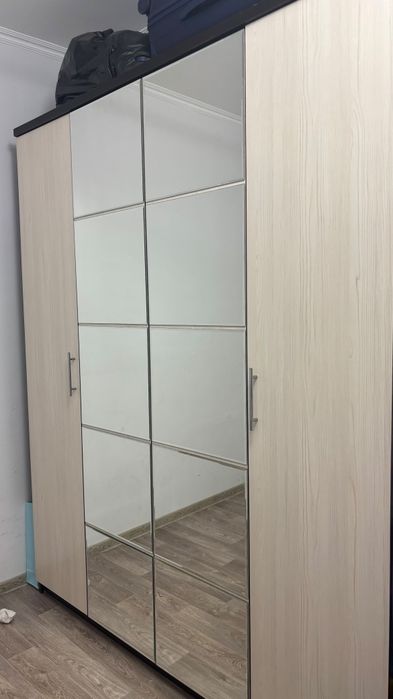 Срочно продам гарнитур