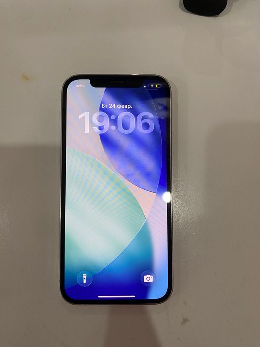 Телефон Iphone 12 pro