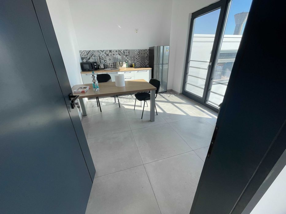 Inchiriez hala depozitare si birouri