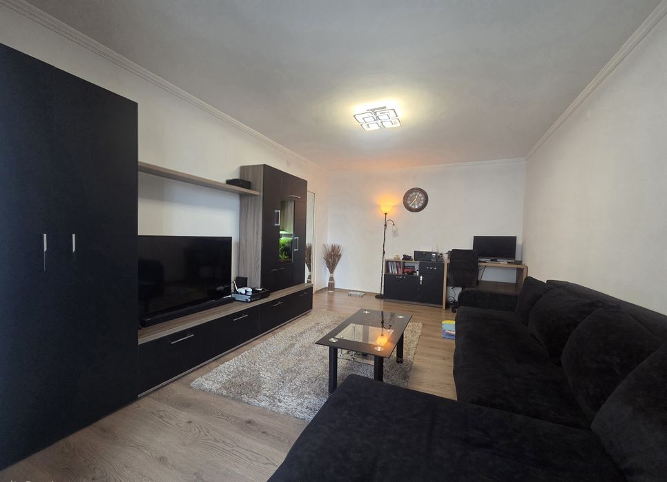 Proprietar, vând Apartament 2 Camere DECOMANDAT + LOC PARCARE – Complet Mobilat și Utilat – Găvana 2