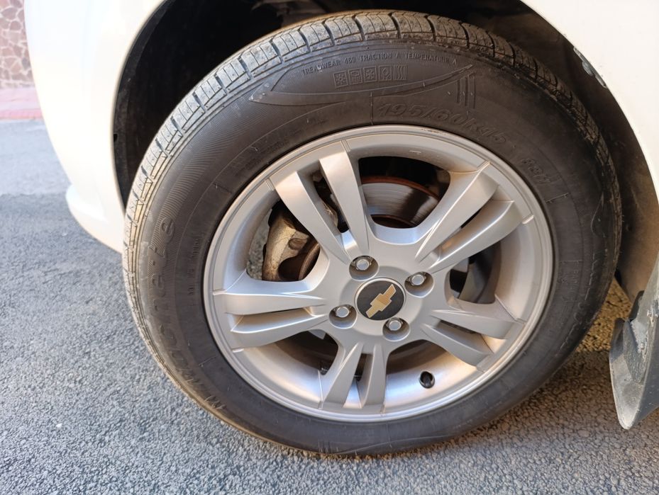 Продаётся Nexia 3