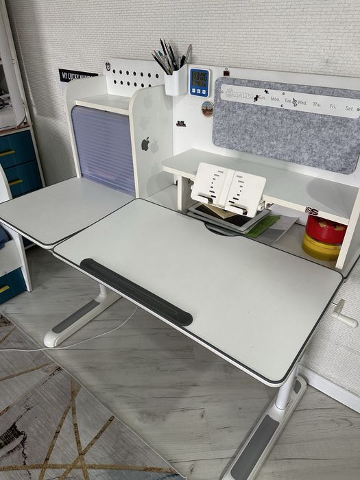 Продам растущая парта Корея